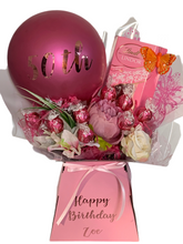 Load image into Gallery viewer, XL lindor personalised balloon chocolate bouquet
