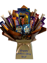 Load image into Gallery viewer, Happy Father’s Day chocolate bouquet