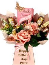 Load image into Gallery viewer, Personalised Ferrero Rocher & lindor Chocolate bouquet