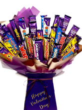 Load image into Gallery viewer, Xl 30 bars of Cadbury’s chocolate bouquet