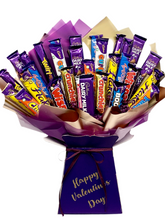 Load image into Gallery viewer, Xl 30 bars of Cadbury’s chocolate bouquet
