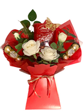 Load image into Gallery viewer, Lindor and Ferrero Rocher chocolate bouquet