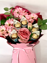 Load image into Gallery viewer, Beautiful Ferrero Rocher chocolate bouquet with real cash
