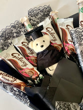Load image into Gallery viewer, Graduation/Teacher gift chocolate bouquet