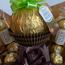 Load image into Gallery viewer, Ferrero Rocher Chocolate Bouquet