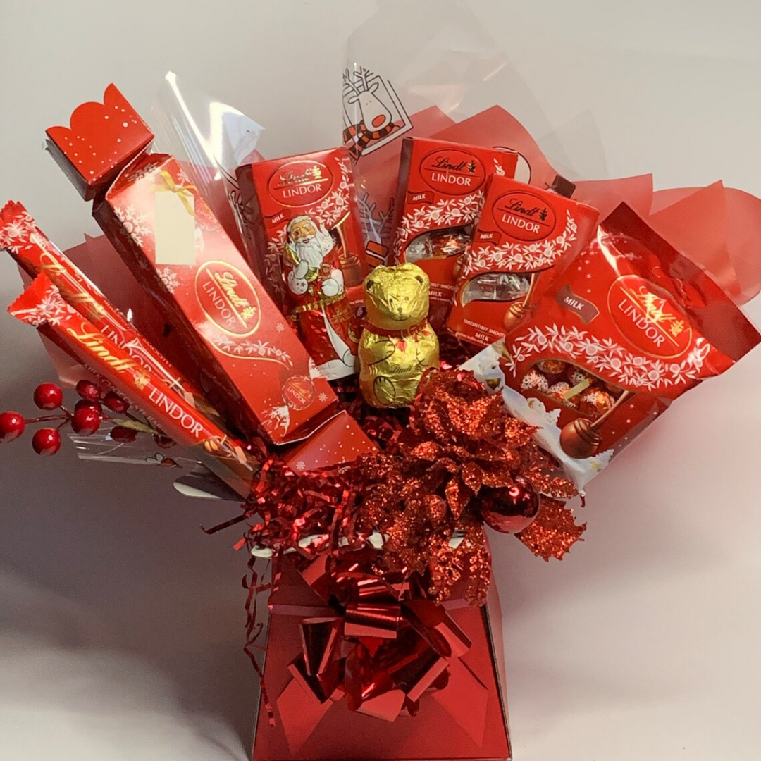 Lindt Lindor Luxury Gift Hamper Chocolate Santa Christmas