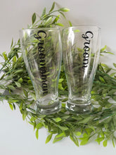 Load image into Gallery viewer, Personalised Groom/Groomsman/Best-man pint wedding glasses