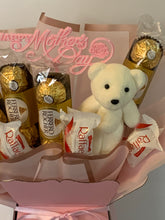 Load image into Gallery viewer, Mama bear chocolate bouquet- Mother’s Day gift