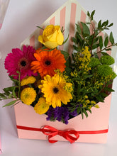 Load image into Gallery viewer, Fresh flowers & luxury Ferrero rocher chocolate bouquet