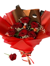 Load image into Gallery viewer, Fresh flowers with lindor chocolates
