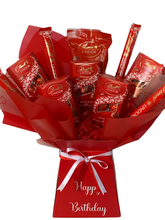 Load image into Gallery viewer, Personalised lindor chocolate bouquet
