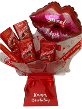 Load image into Gallery viewer, Sweet lips lindor chocolate bouquet
