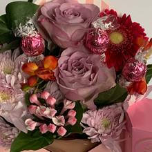 Load image into Gallery viewer, Fresh Flowers Envelope Chocolate Bouquet &amp; large box of Lindor Strawberry Cream Chocolates
