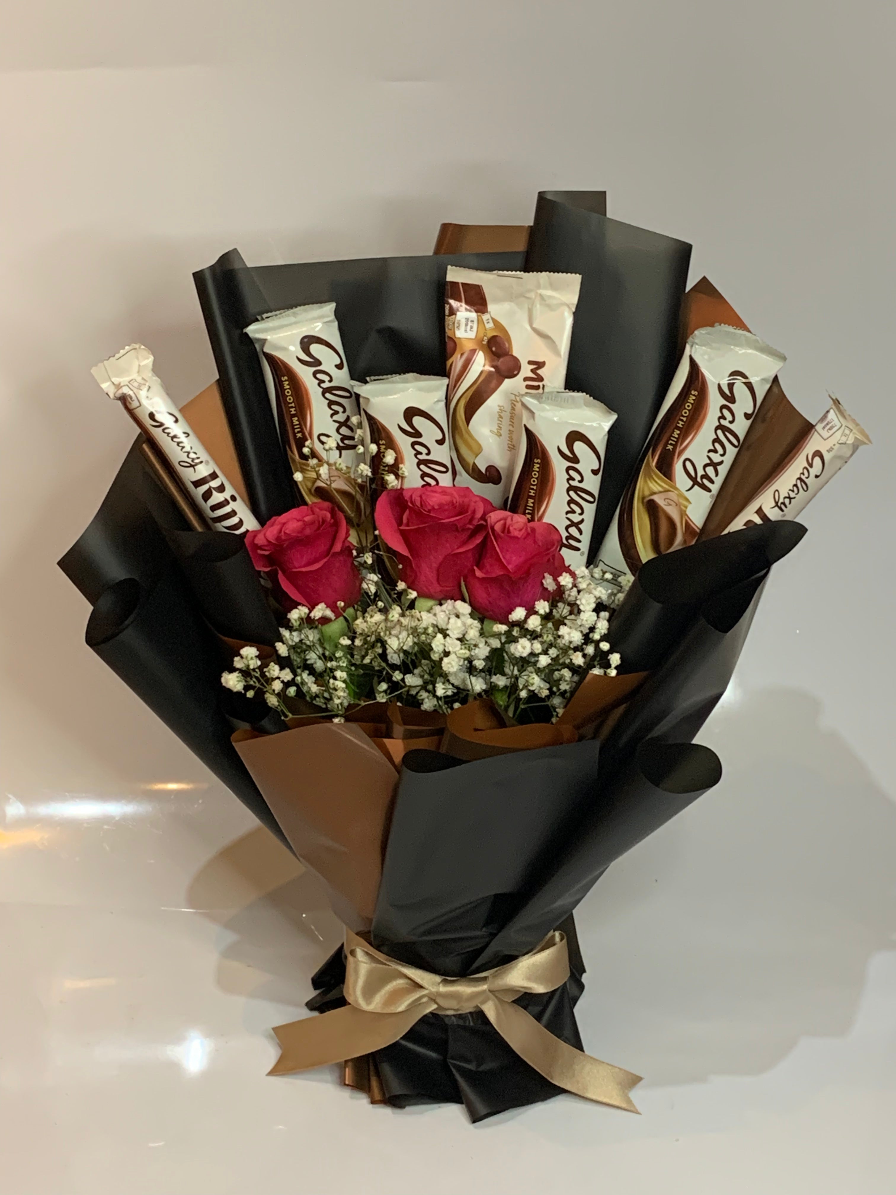 Simple chocolate flower online bouquet