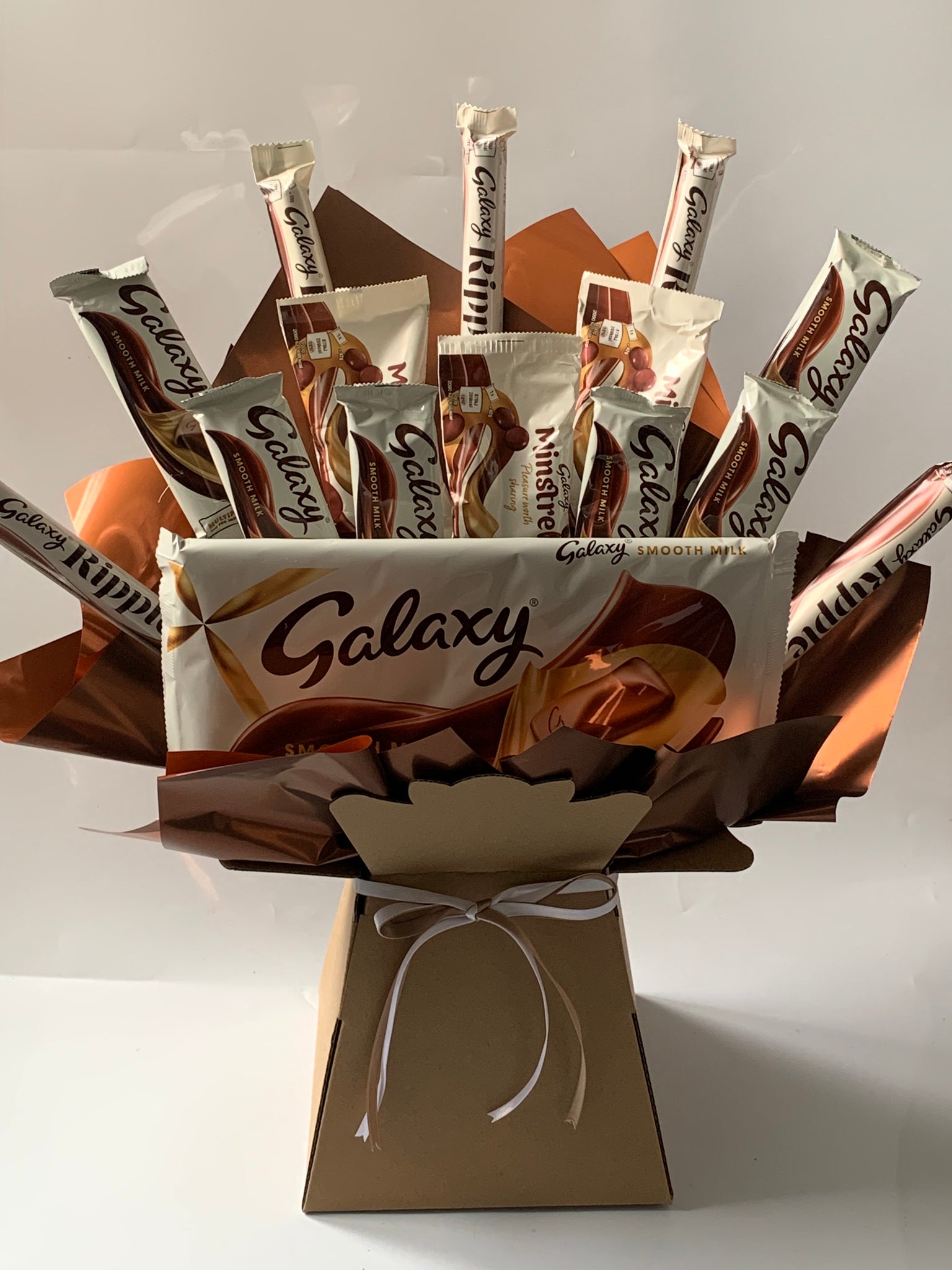 Choc deals bouquet delivery